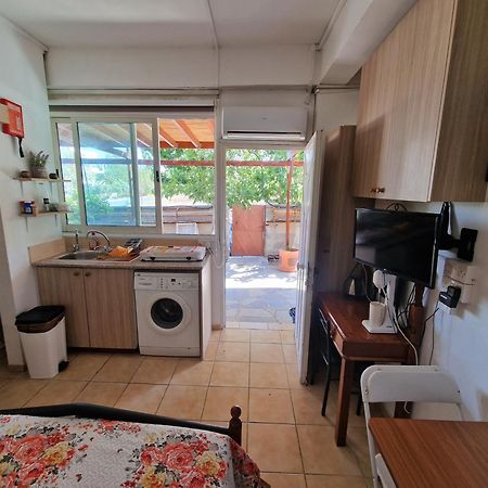 Nicosia Rooms Studios Экстерьер фото